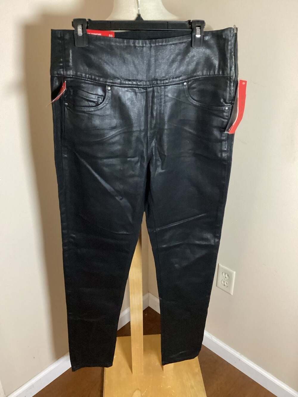 Spanx Skinny Pants Size 31 Black Leather-Like Shaping Waistband